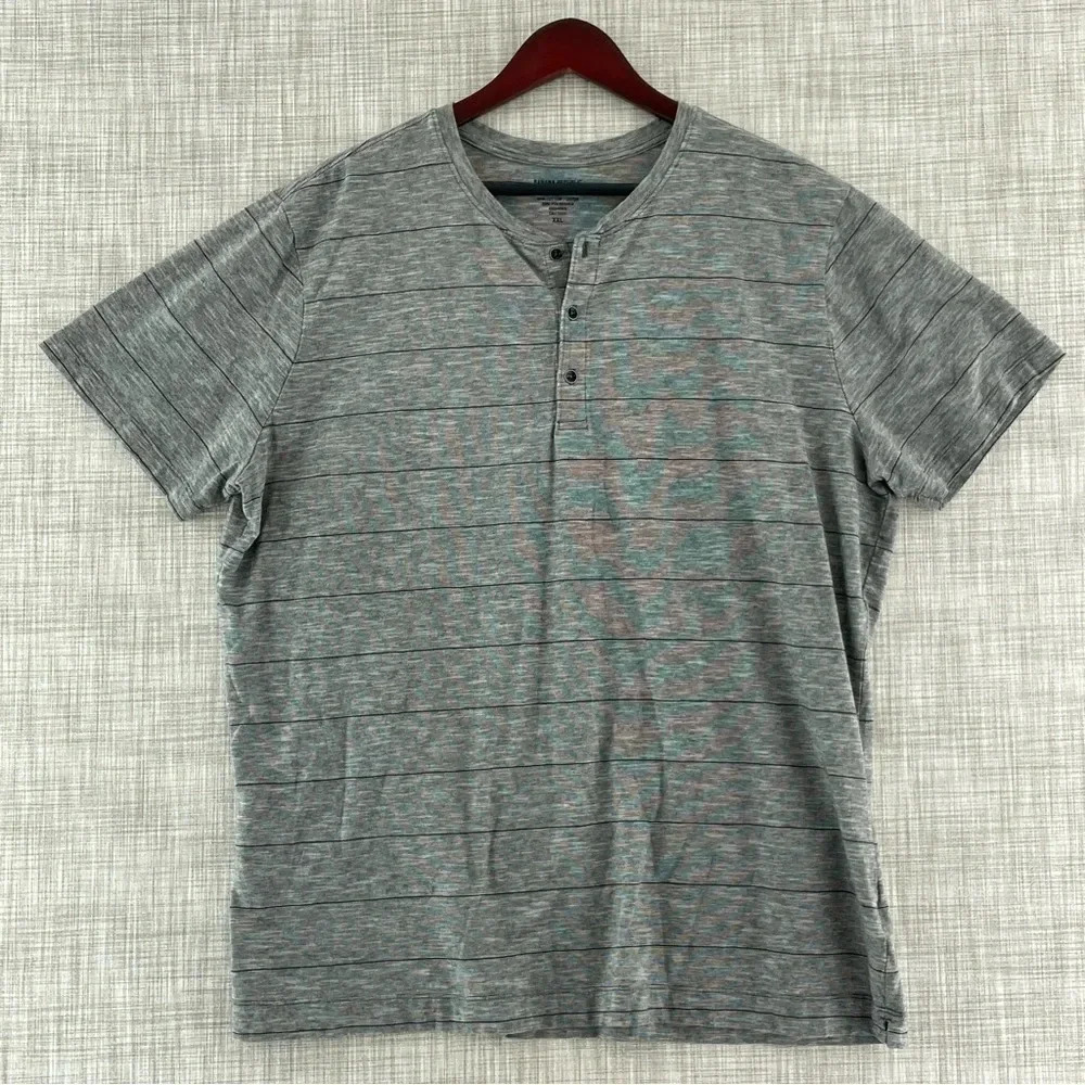 Banana Republic Gray Henley Short Sleeve Shirt Men's XXL 8251/7 b